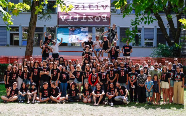 skupinska fotografija